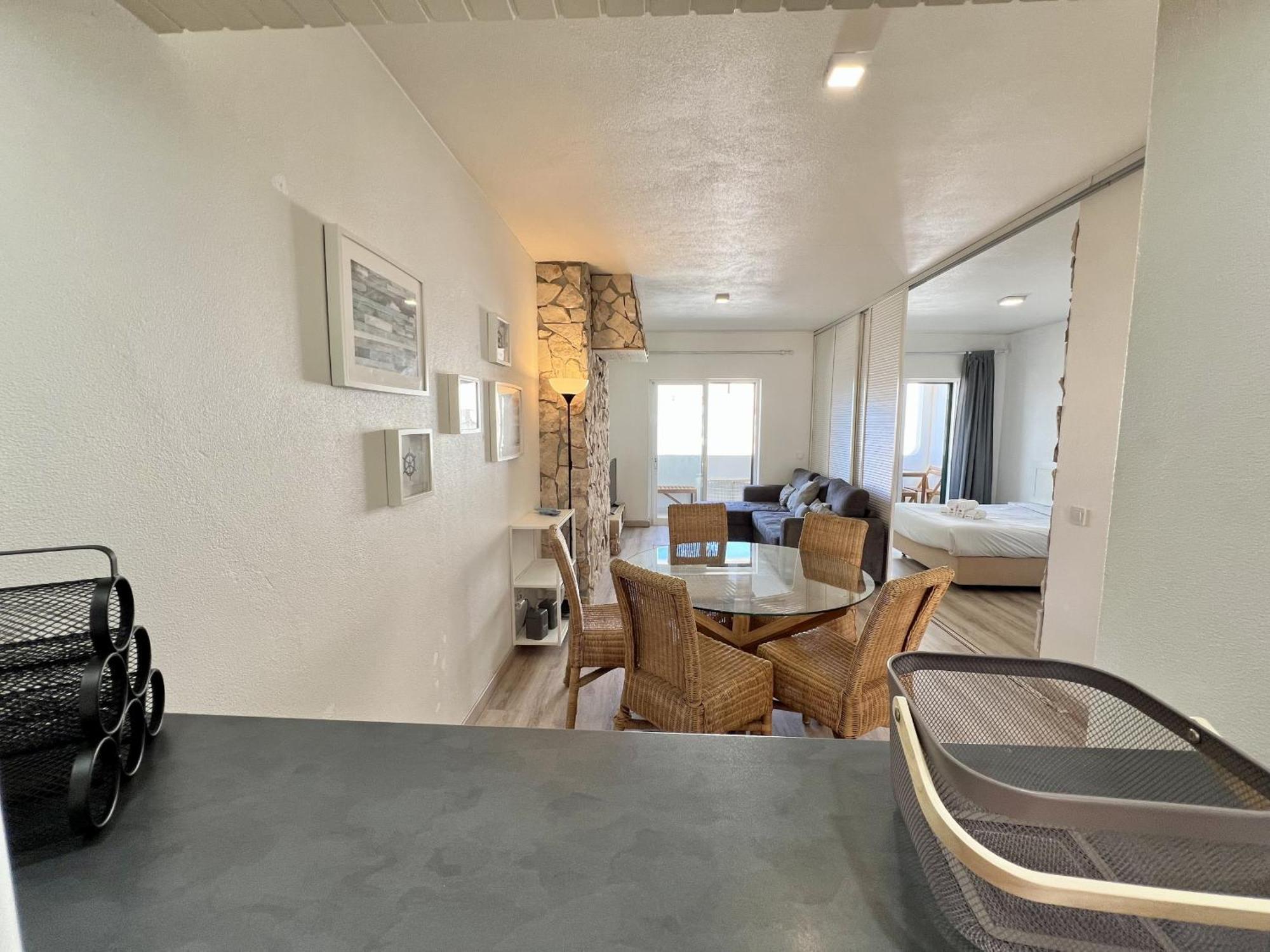 Albufeira Delight With Pool By Homing Apartment Guia  Bagian luar foto