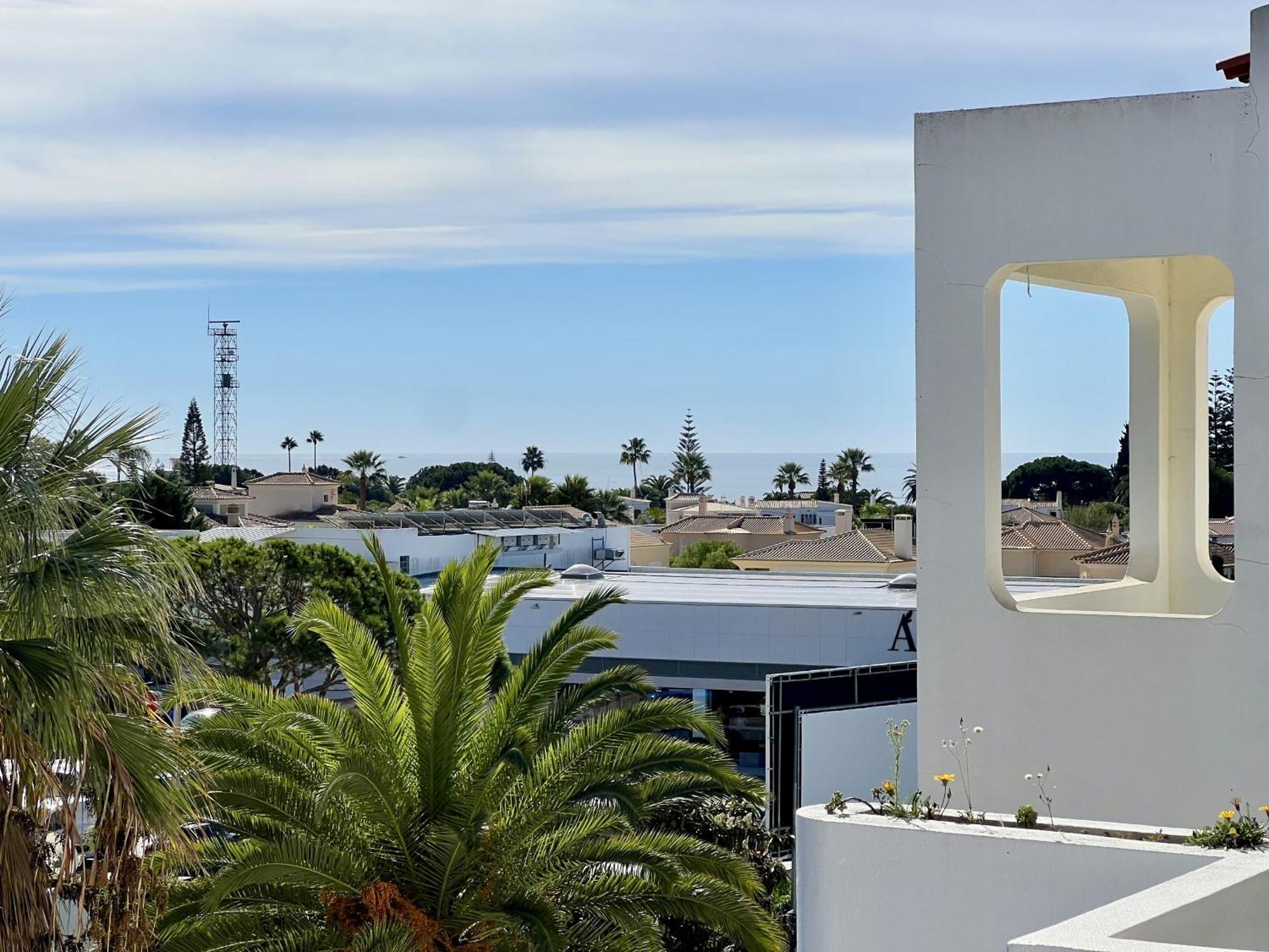 Albufeira Delight With Pool By Homing Apartment Guia  Bagian luar foto