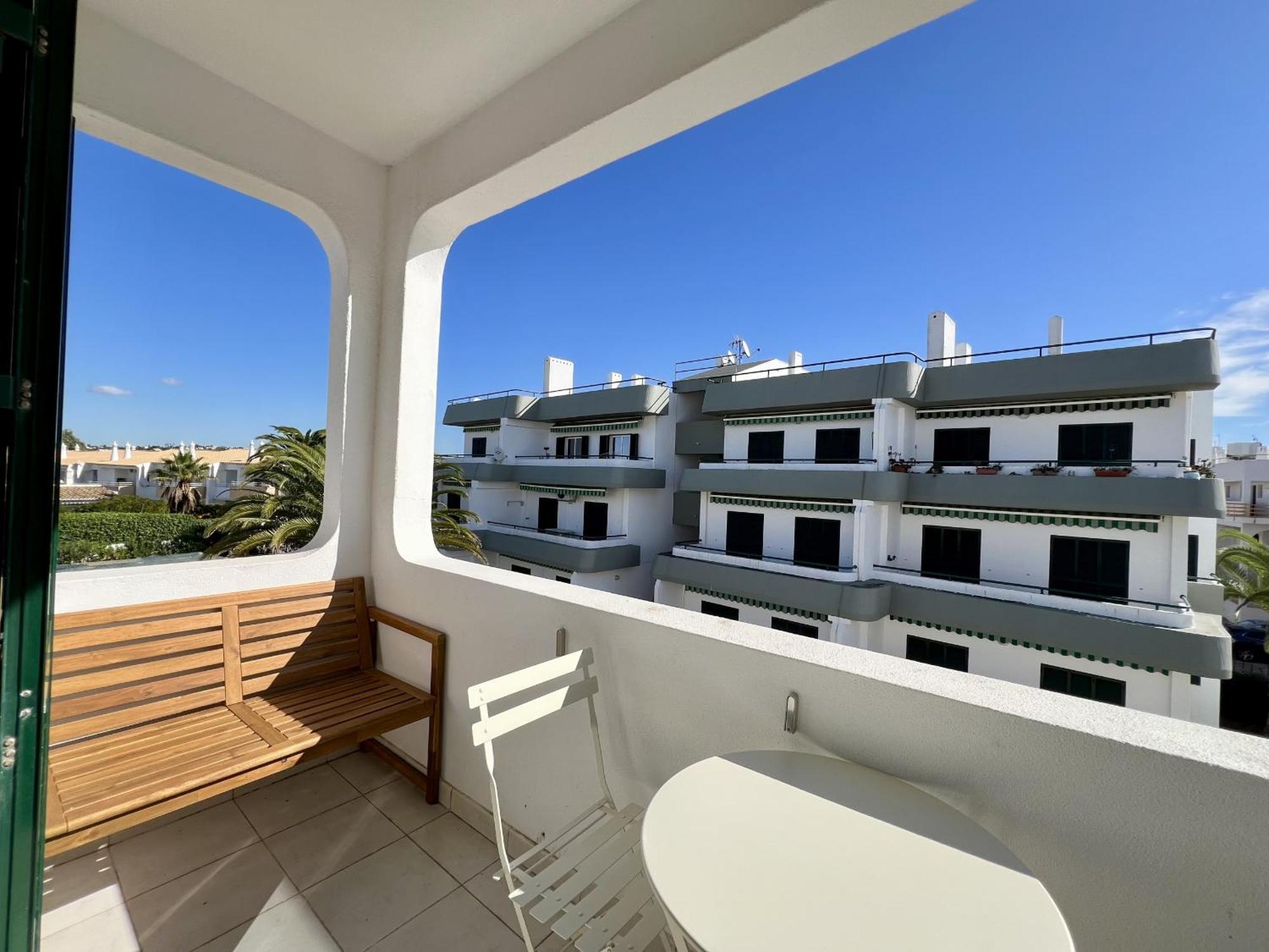 Albufeira Delight With Pool By Homing Apartment Guia  Bagian luar foto