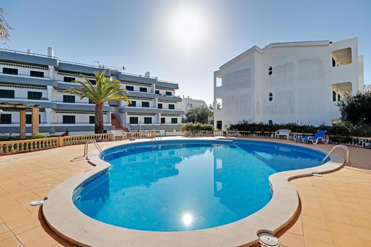 Albufeira Delight With Pool By Homing Apartment Guia  Bagian luar foto